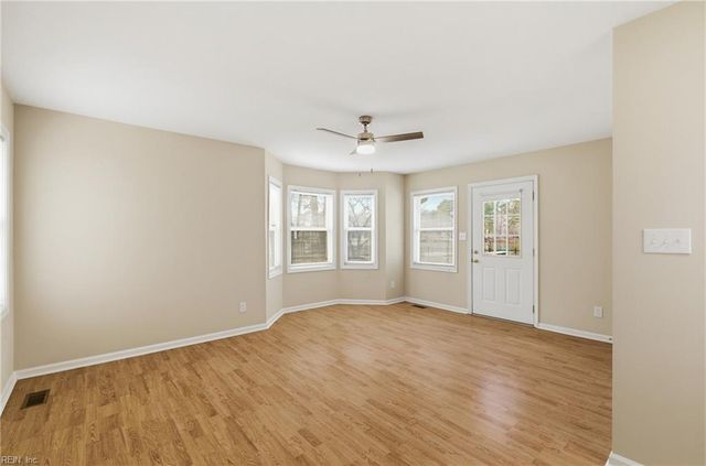 312 Lakeland CRES, Yorktown, VA 23693