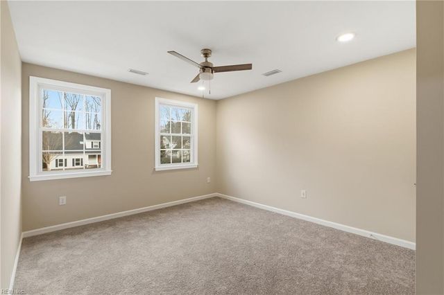 312 Lakeland CRES, Yorktown, VA 23693