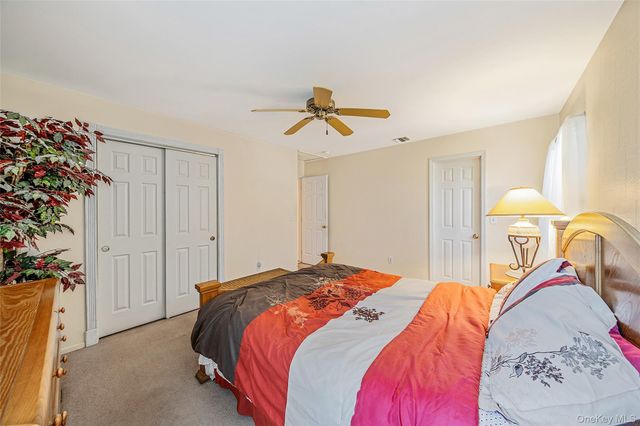 1 Ivy Court, Centereach, NY 11720