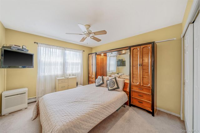 1 Ivy Court, Centereach, NY 11720