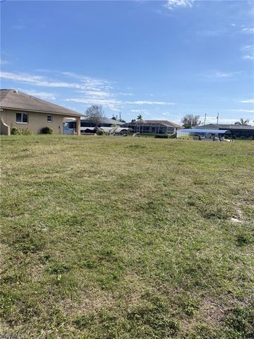 1418 SE 15th TER, Cape Coral, FL 33990