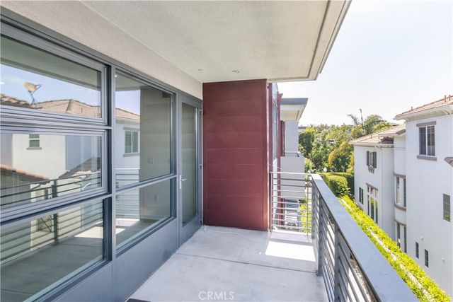13045 Pacific Promenade 303, Playa Vista, CA 90094