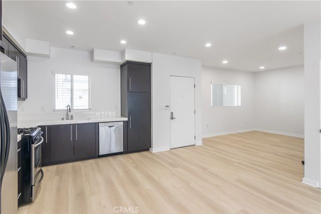 13045 Pacific Promenade 303, Playa Vista, CA 90094