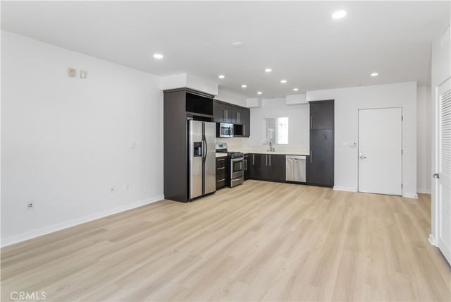 13045 Pacific Promenade 303, Playa Vista, CA 90094