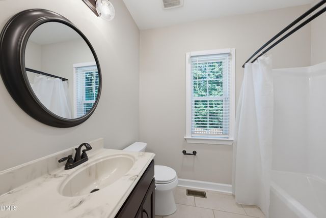 330 Carolina Oaks Avenue, Smithfield, NC 27577
