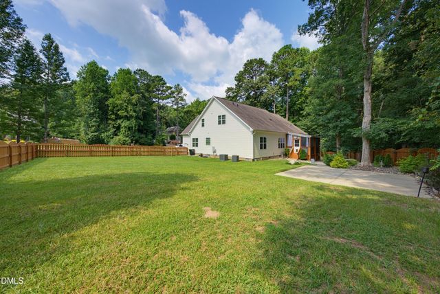 330 Carolina Oaks Avenue, Smithfield, NC 27577
