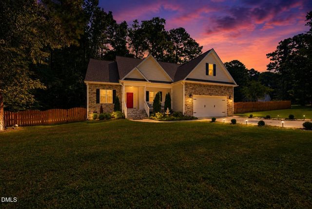 330 Carolina Oaks Avenue, Smithfield, NC 27577