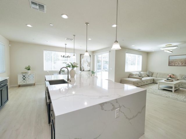 4126 Arjuna Way, Rancho Cordova, CA 95742