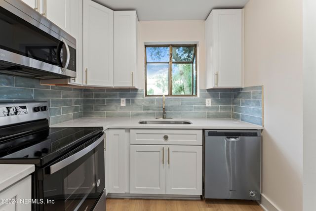 798 MAIN Street, Atlantic Beach, FL 32233