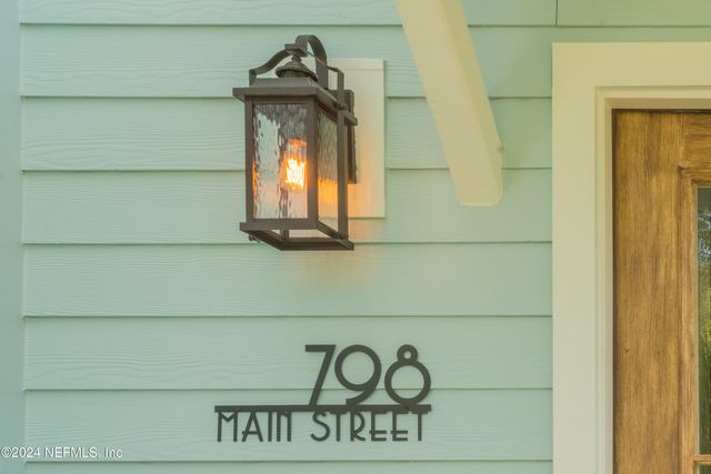 798 MAIN Street, Atlantic Beach, FL 32233