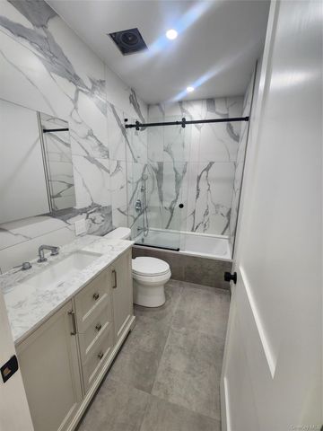 14 Hausman st 2R, Brooklyn, NY 11222