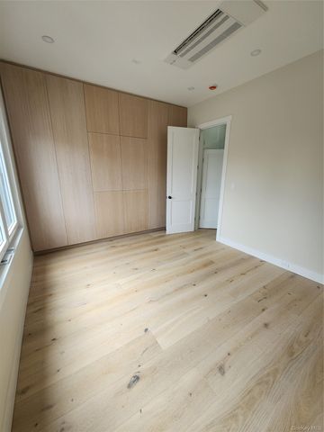 14 Hausman st 2R, Brooklyn, NY 11222