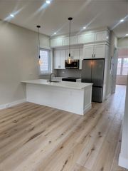 14 Hausman st 2R, Brooklyn, NY 11222