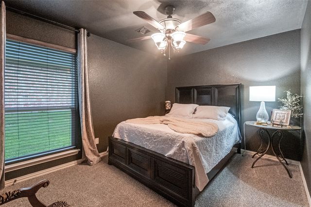 1021 MUIRFIELD Drive, Mansfield, TX 76063