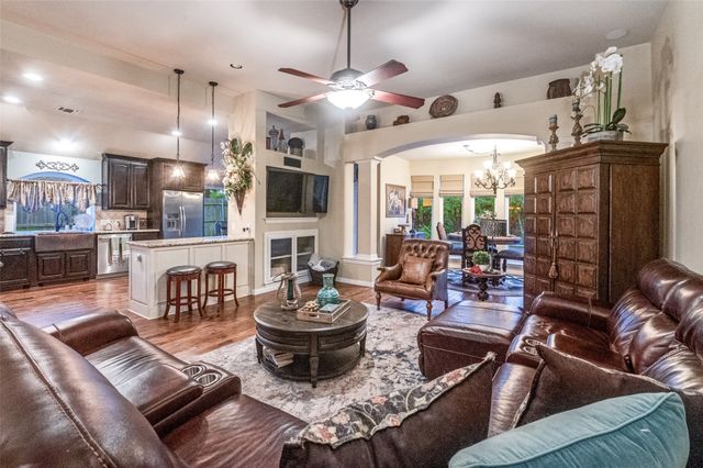 1021 MUIRFIELD Drive, Mansfield, TX 76063