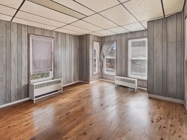 808 Grove St, Manchester, NH 03103