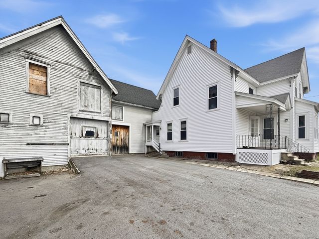 808 Grove St, Manchester, NH 03103