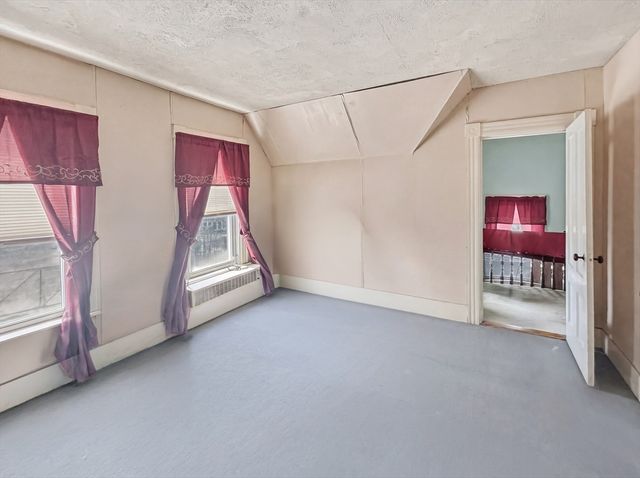 808 Grove St, Manchester, NH 03103