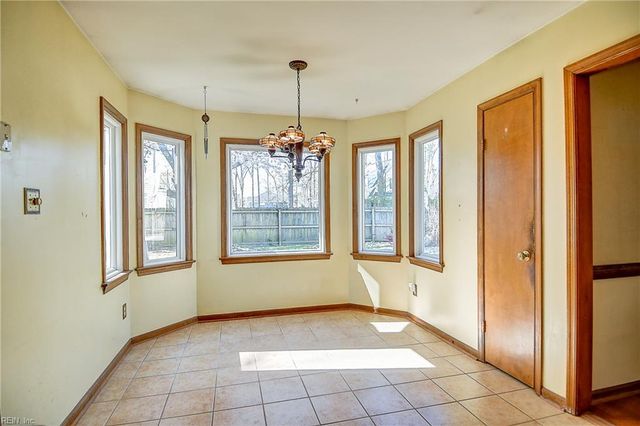 1875 Eastborne DR, Virginia Beach, VA 23454