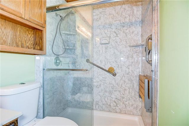 1875 Eastborne DR, Virginia Beach, VA 23454