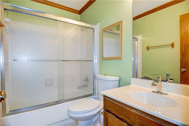 1875 Eastborne DR, Virginia Beach, VA 23454