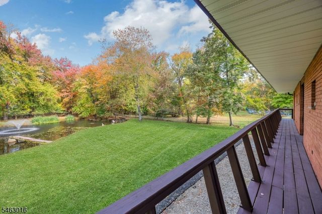 170 Pulis Ave, Franklin Lakes Boro, NJ 07417