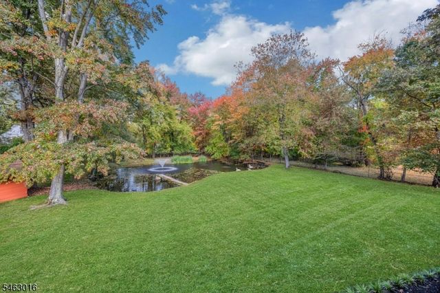170 Pulis Ave, Franklin Lakes Boro, NJ 07417