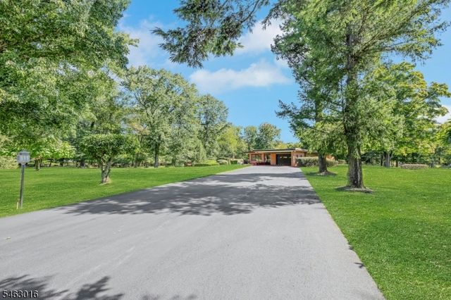 170 Pulis Ave, Franklin Lakes Boro, NJ 07417