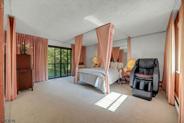 170 Pulis Ave, Franklin Lakes Boro, NJ 07417