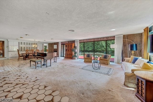 170 Pulis Ave, Franklin Lakes Boro, NJ 07417
