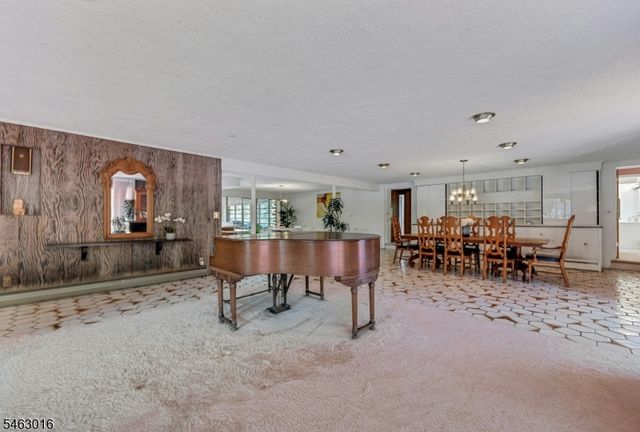 170 Pulis Ave, Franklin Lakes Boro, NJ 07417