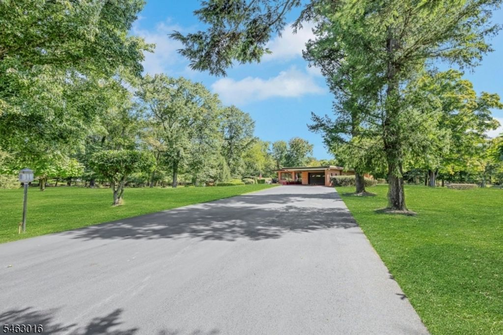 170 Pulis Ave, Franklin Lakes Boro, NJ 07417 — photo 3