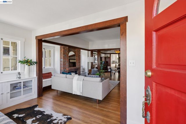 3246 Garfield Ave, Alameda, CA 94501