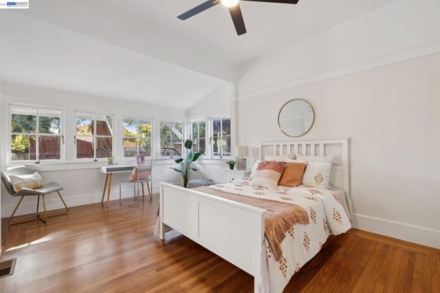 3246 Garfield Ave, Alameda, CA 94501