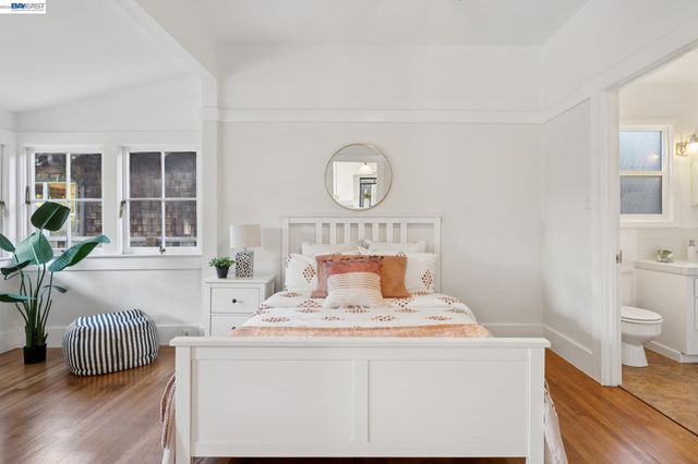 3246 Garfield Ave, Alameda, CA 94501