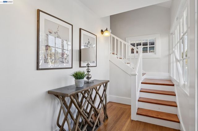 3246 Garfield Ave, Alameda, CA 94501