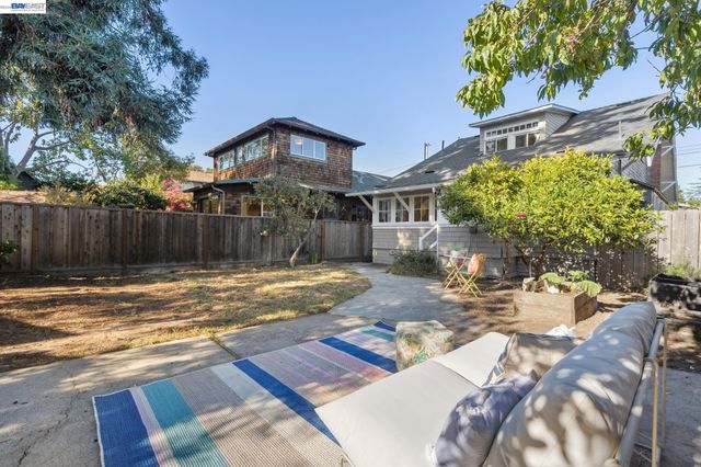3246 Garfield Ave, Alameda, CA 94501