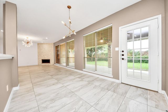 3210 Shadowwalk Drive, Houston, TX 77082