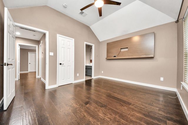 3210 Shadowwalk Drive, Houston, TX 77082