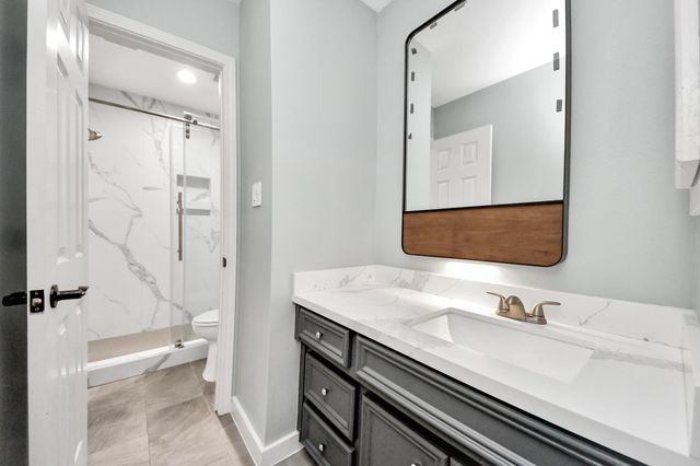 3210 Shadowwalk Drive, Houston, TX 77082