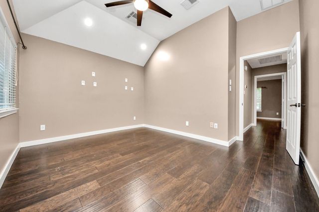 3210 Shadowwalk Drive, Houston, TX 77082