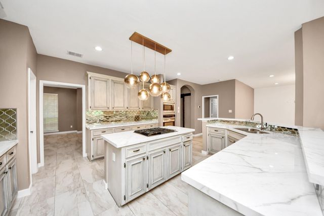 3210 Shadowwalk Drive, Houston, TX 77082
