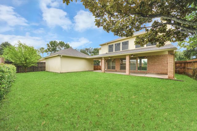 3210 Shadowwalk Drive, Houston, TX 77082