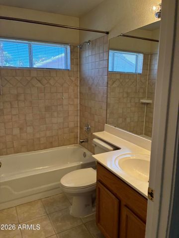 1074 N SAGUARO Street, Chandler, AZ 85224