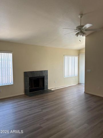 1074 N SAGUARO Street, Chandler, AZ 85224