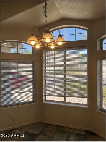 1074 N SAGUARO Street, Chandler, AZ 85224