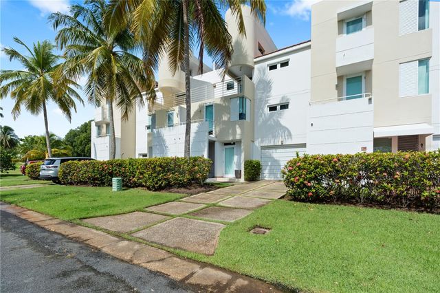 38 URB DORADO DEL MAR, Dorado, PR 00646