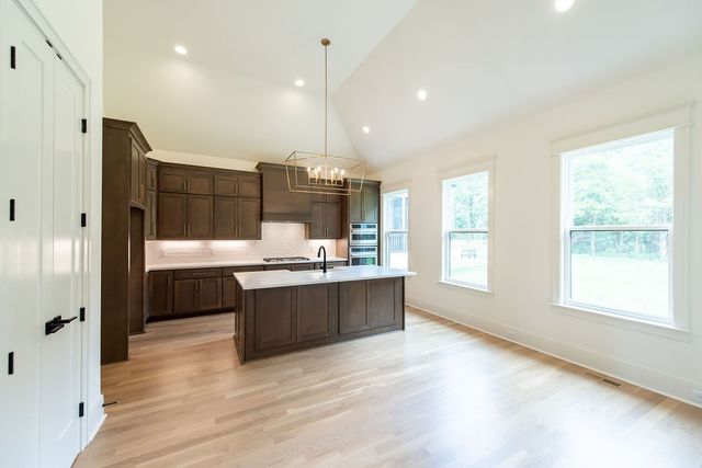 179 Karen Drive, Mount Juliet, TN 37122