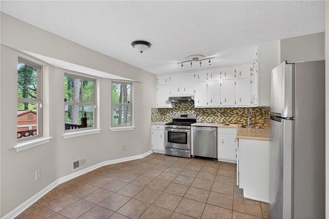 4149 Silver Hill Court, Snellville, GA 30039