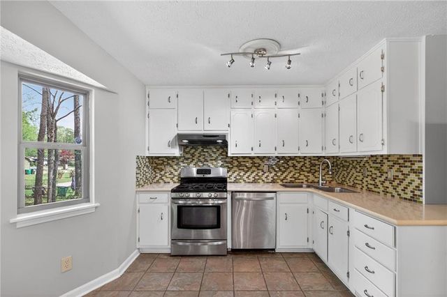 4149 Silver Hill Court, Snellville, GA 30039